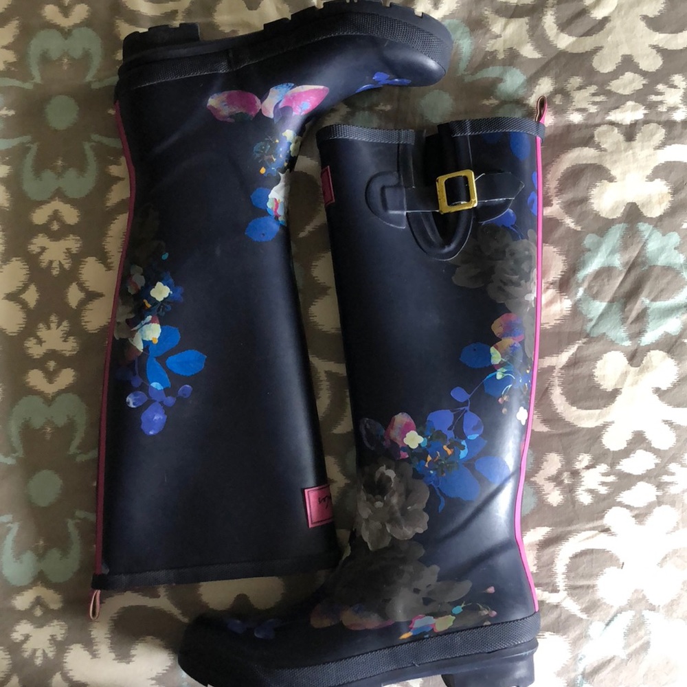 Joules Navy Floral Rainboots